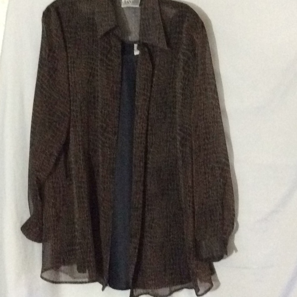 Maternity two piece w/sheer cover.Great Condition
